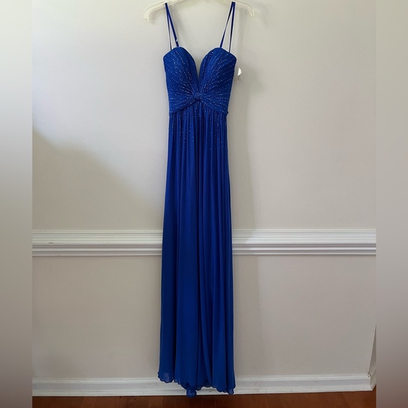 La Femme Dress - Picture 3 of 10